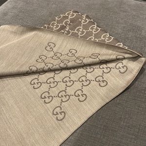 Worn twice Gucci wool and silk scarf